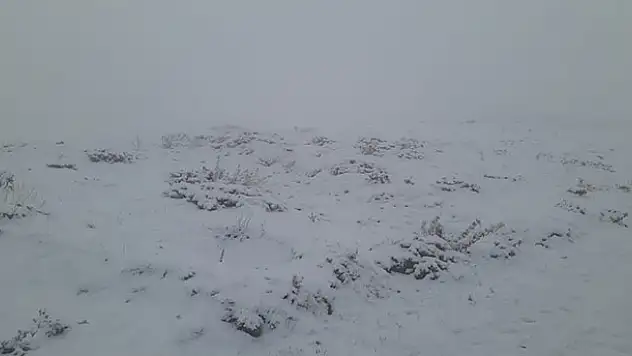 Konya'ya mevsimin ilk karı düştü