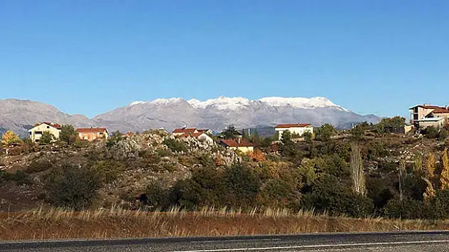 Konya'ya mevsimin ilk karı yağdı