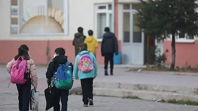 Konya'ya nakil olan depremzede öğrenci sayısı 11 bin 985'e ulaştı