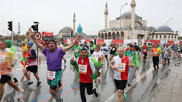 Konya yağmur dinlemedi