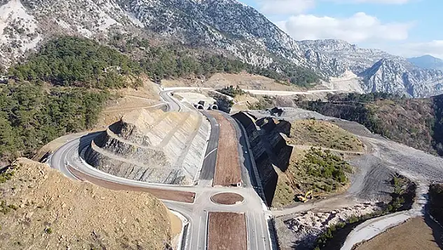 Konya'yı Akdeniz'e bağlayacak Demirkapı Tüneli, mayısta açılıyor
