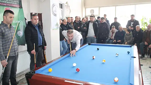Konya Yunak Kurtuşağı Derneği'nde bilardo heyecanı
