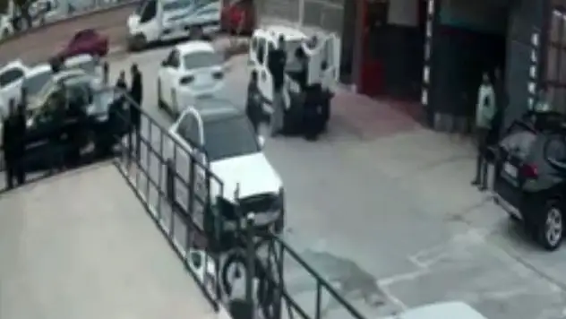 Konya'da 12 kişinin yaralandığı silahlı saldırı kamerada