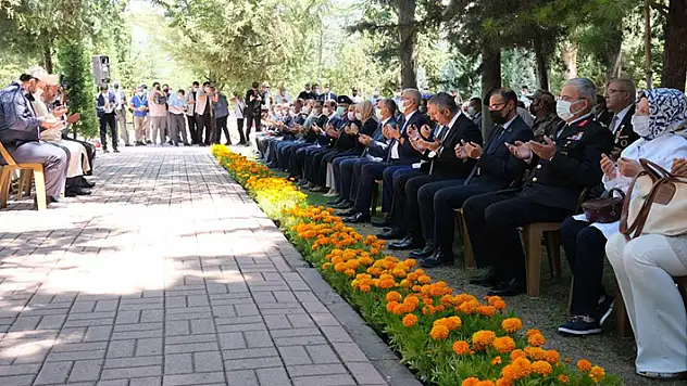 Konya'da 15 Temmuz etkinliklerinde şehitler dualarla yad edildi
