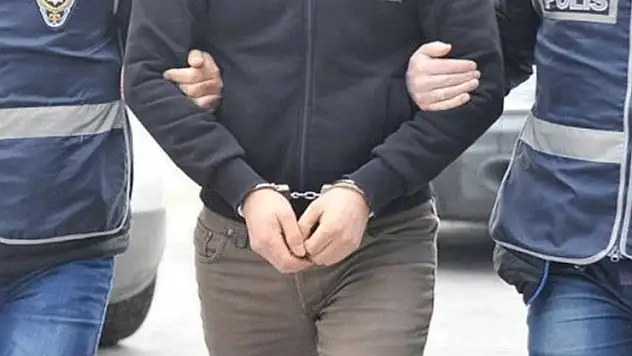 Konya'da 15 yıl hapis cezasıyla aranan şahıs polise yakalandı