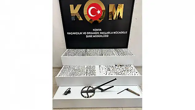 Konya'da 2 bin 108 parçalık eser tarihi eser operasyonu