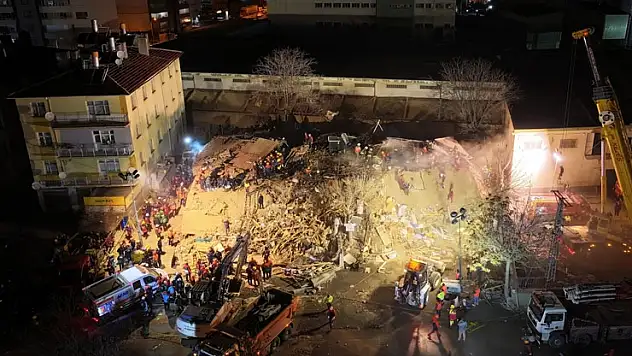 Konya'da 2 kişinin öldüğü binanın çökmesiyle ilgili yeniden bilirkişi raporu hazırlanacak
