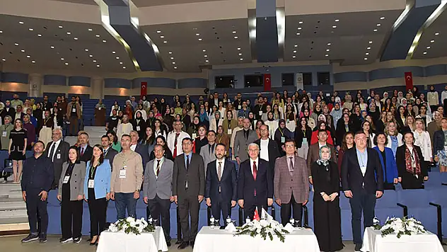 Konya'da 3. Beslenme ve Metabolizma Sempozyumu başladı