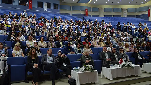Konya'da 3. Beslenme ve Metabolizma Sempozyumu sona erdi