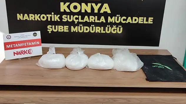Konya'da 3 kilo 832 gram uyuşturucu madde geçirildi: 4 kişi tutuklandı
