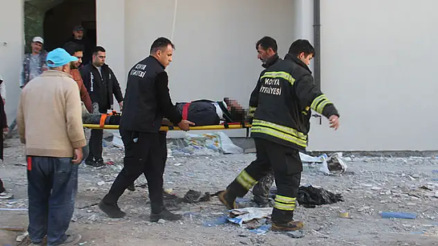 Konya'da 5 katlı inşaatın asansör boşluğuna düşen kişi yaralandı