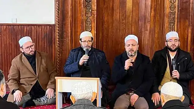 Konya'da 800 yıllık camide Mevlid ilgi gördü