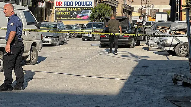 Konya'da arabayı yapmayan usta ile müşteri arasında bıçaklı kavga: 3 kişi yaralı
