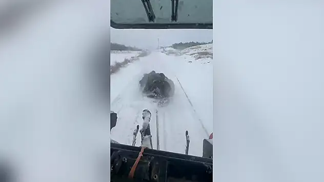 Konya'da askere gidecek gençlerin kar eğlencesi