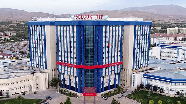 Konya'da aynı gün kalp ameliyatı olan anne ve oğlu taburcu edildi