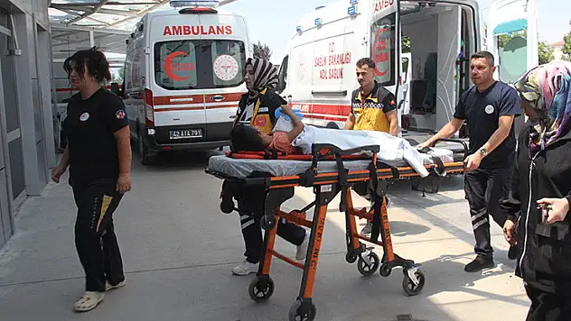 Konya'da balkondan düşen çocuk hastanelik oldu
