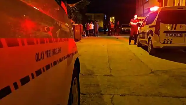 Konya'da bıçaklı kavga: Baba ve iki oğlu yaralandı