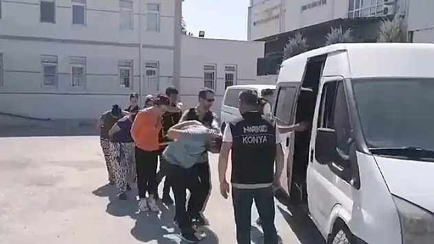 Konya'da binlerce uyuşturucu hap ele geçirildi: 5 kişi tutuklandı
