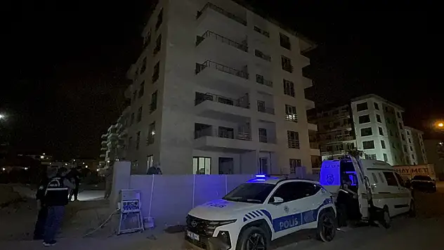 Konya'da bir işçi çalıştığı inşaatta hareketsiz halde bulundu