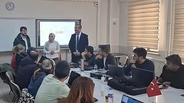 Konya'da bireysel öğrenme platformu MEBİ toplantısı gerçekleştirildi