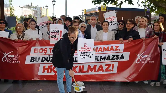 Konya'da 'boş tencere' yürüyüşü
