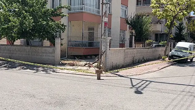 Konya'da boşanma aşamasındaki eşini bıçakladı