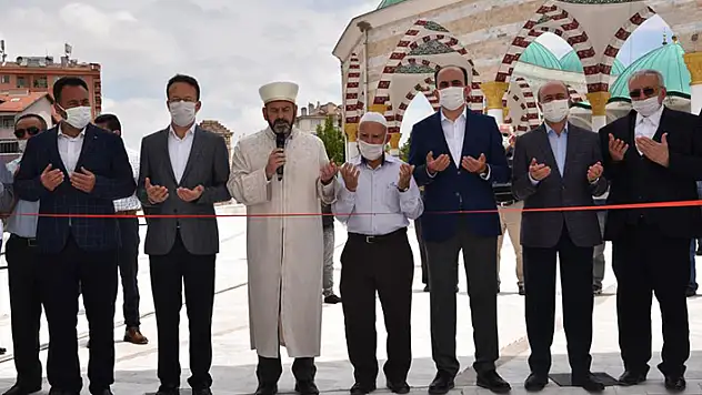 Konya'da Bosna Hersek Ulu Cami dualarla açıldı

