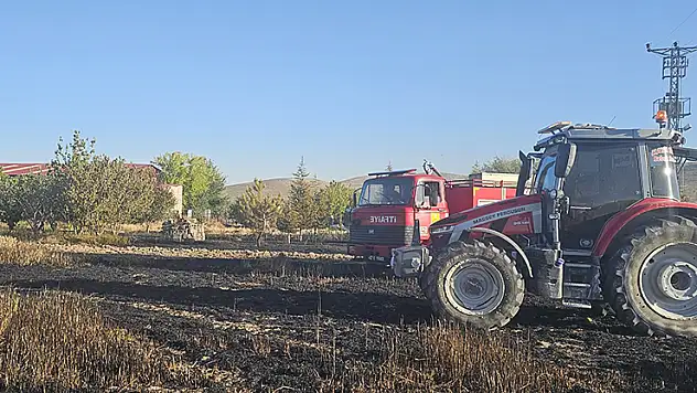 Konya'da buğday tarlasında çıkan yangın söndürüldü