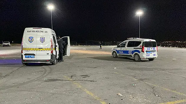 Konya'da bıçaklı kavga: 1'i ağır 2 yaralı