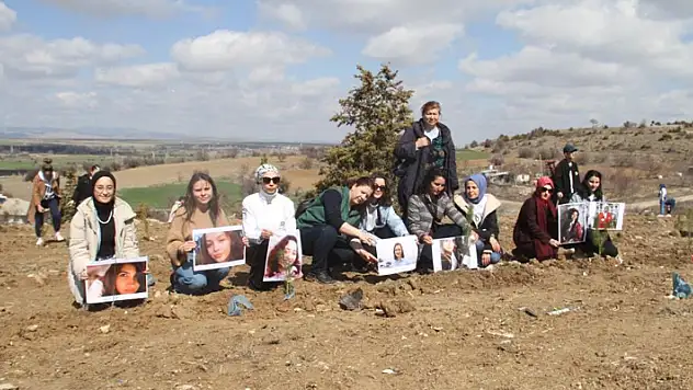 Konya'da cinayete kurban giden kadınlar fidan dikilerek anıldı