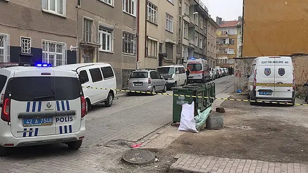Konya'da cinnet geçirerek kızlarını öldüren baba polise teslim oldu