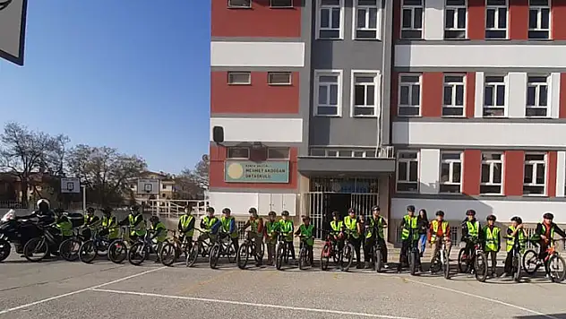 Konya'da çocuklar için güvenli ulaşım çalışmaları sürüyor