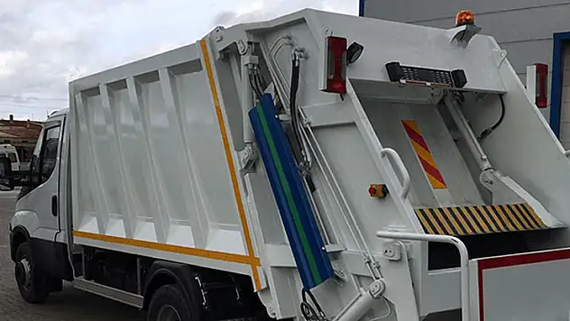 Konya'da çöp kamyonunun çarptığı kadın öldü