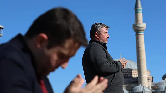 Konya'da cuma namazı sonrası Filistin için dua edildi