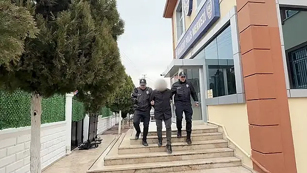 Konya'da denetimden kaçarken polisleri yaralayan alkollü şüpheli tutuklandı
