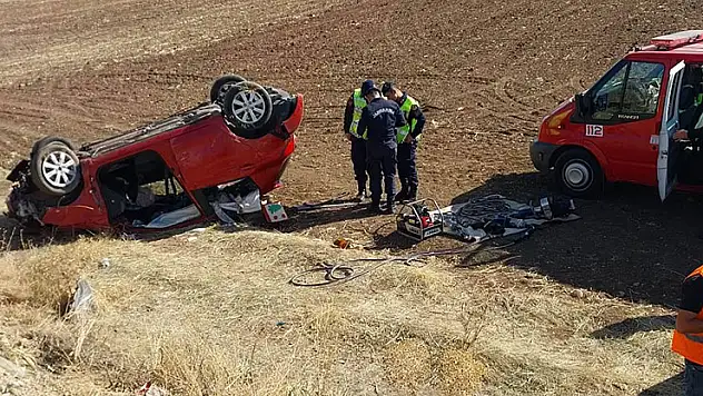 Konya'da devrilen otomobildeki 1 kişi öldü, 2 kişi yaralandı