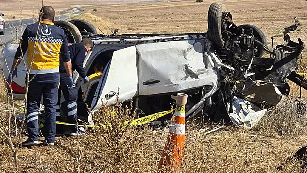 Konya'da devrilen otomobildeki 3 kişi hayatını kaybetti