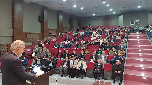 Konya'da Dijital Okuryazarlık Semineri başladı