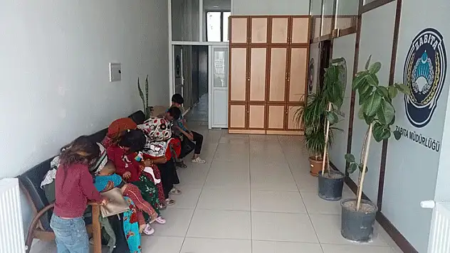Konya'da dilenciler ilçe dışına çıkarıldı