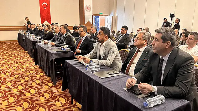 Konya'da 'Dönüşen Çalışma Hayatında İşçi-İşveren Buluşmaları' düzenlendi