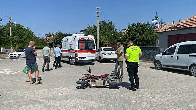 Konya'da elektrikli bisiklet otomobile çarptı: 1 yaralı