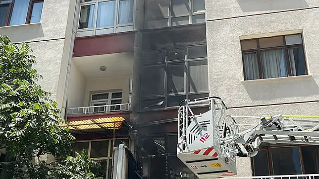 Konya'da ev yangını büyümeden söndürüldü