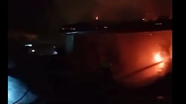 Konya'da evin müştemilatında ve deposunda çıkan yangın söndürüldü