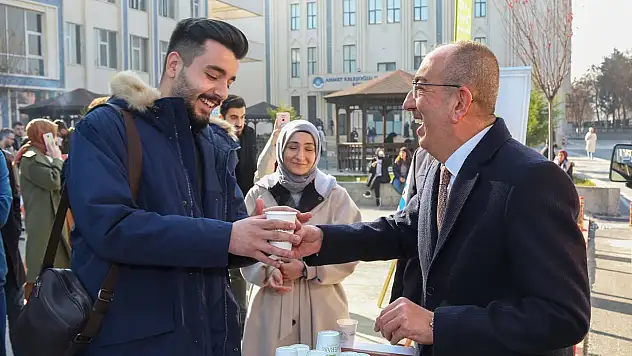 Konya'da 'Finallere çalışmak sizden çorba bizden'