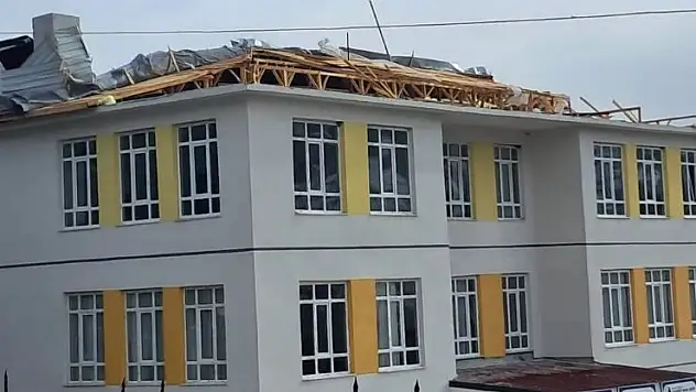 Konya'da fırtınanın bilançosu ağır oldu: Okullar için milyonluk ödenek!