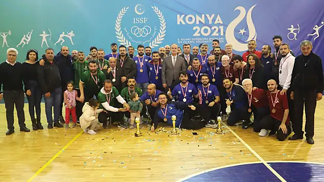 Konya'da futsal heyecanı yaşandı