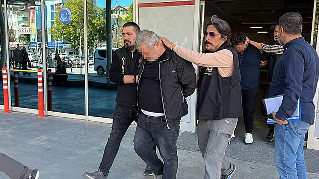 Konya'da galericiyi öldüren baba oğul adliyeye sevk edildi