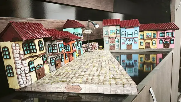 Konya'da geleneksel Akşehir evleri minyatür olarak üretiliyor