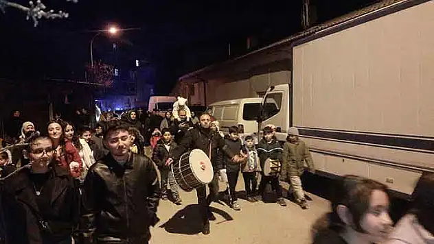 Konya'da geleneksel ramazan coşkusu çocuklarla canlandı