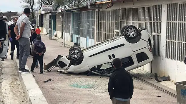 Konya'da hafif ticari araç takla attı: 1 kişi yaralandı 